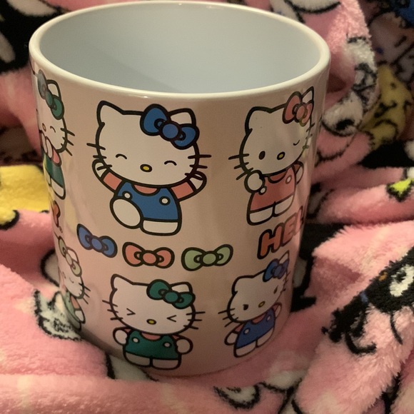 NWT Hello Kitty Emotions Mug - Picture 2 of 4